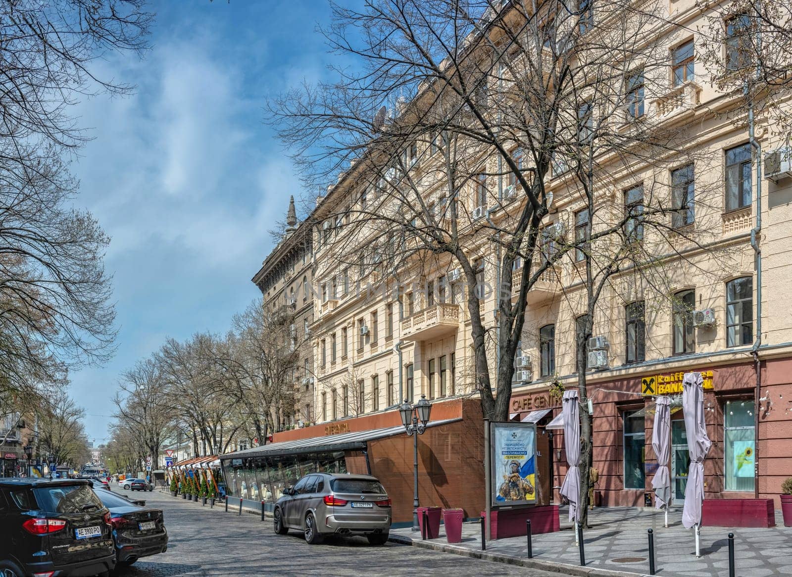 Historic apartment building on the Deribasovskaya street in Odessa, Ukraine by Multipedia