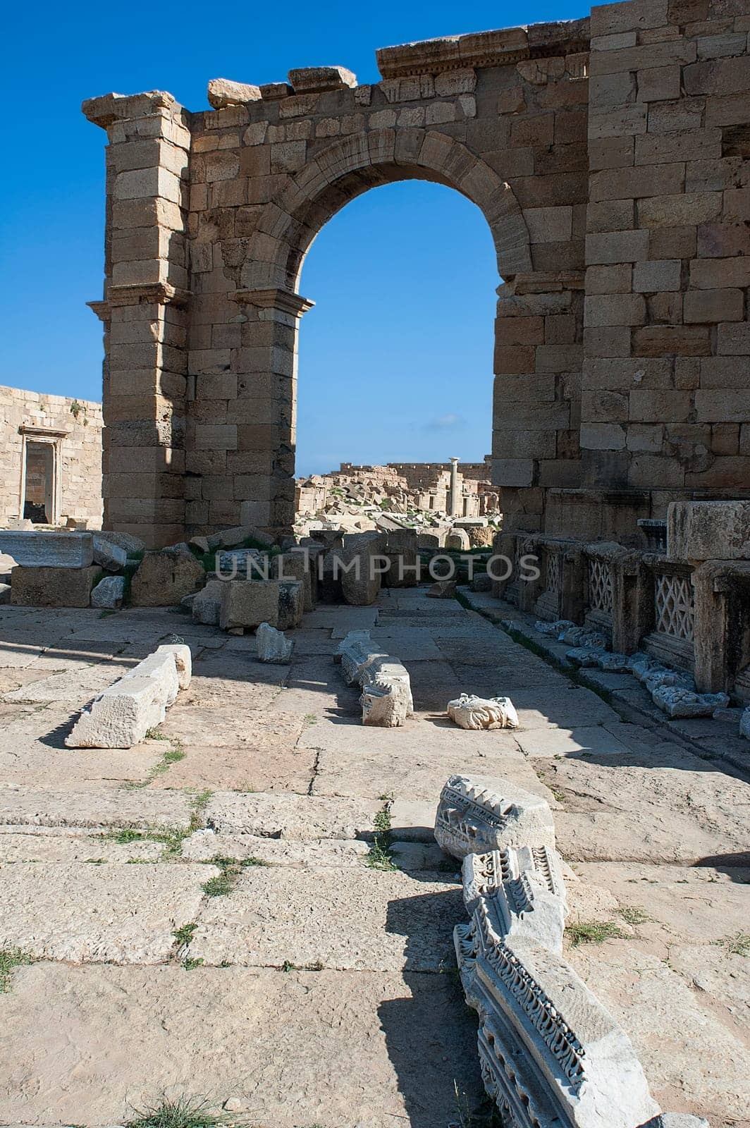The ruins of Leptis Magna by Giamplume