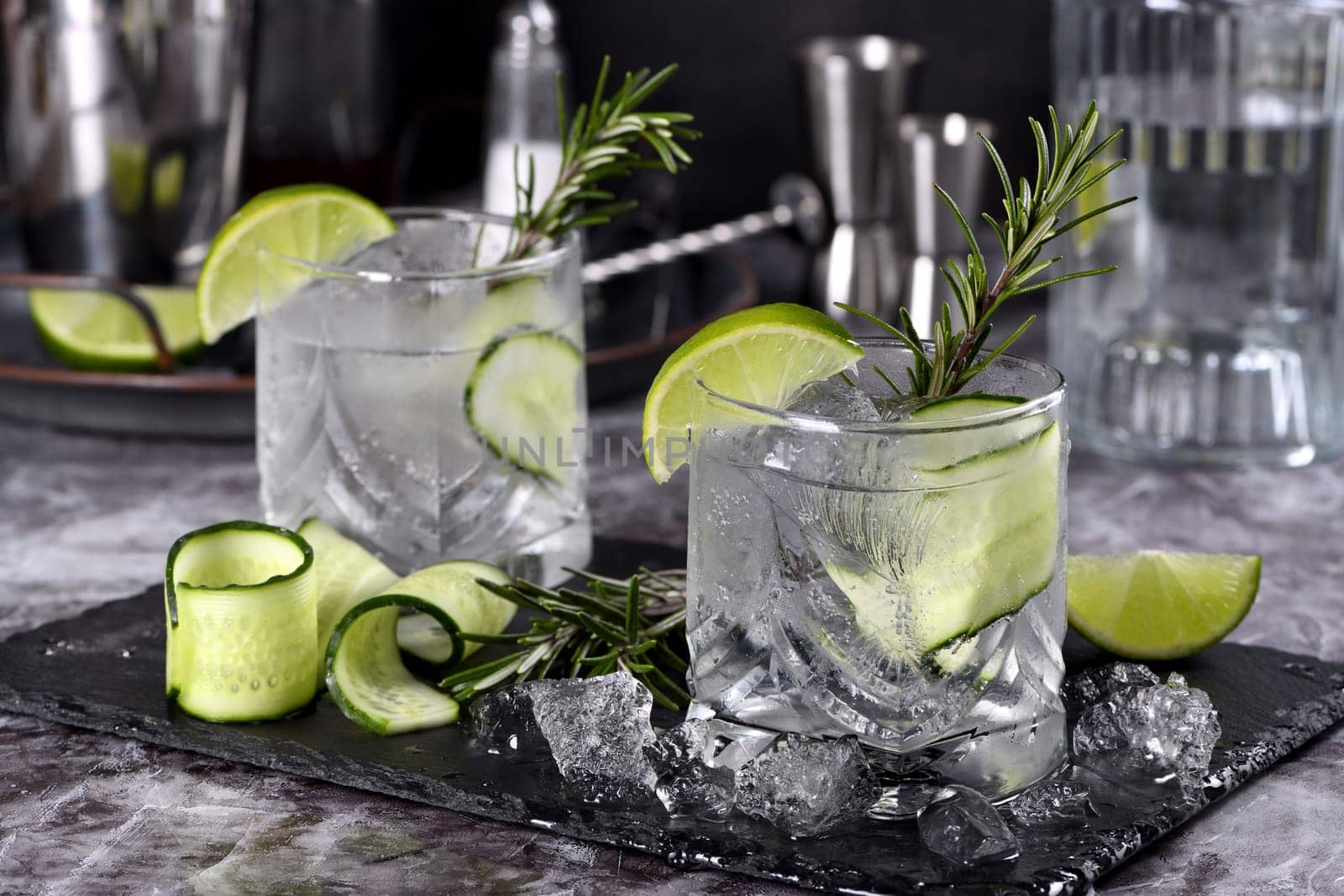 Cocktail Cucumber Gin Tonic by Apolonia