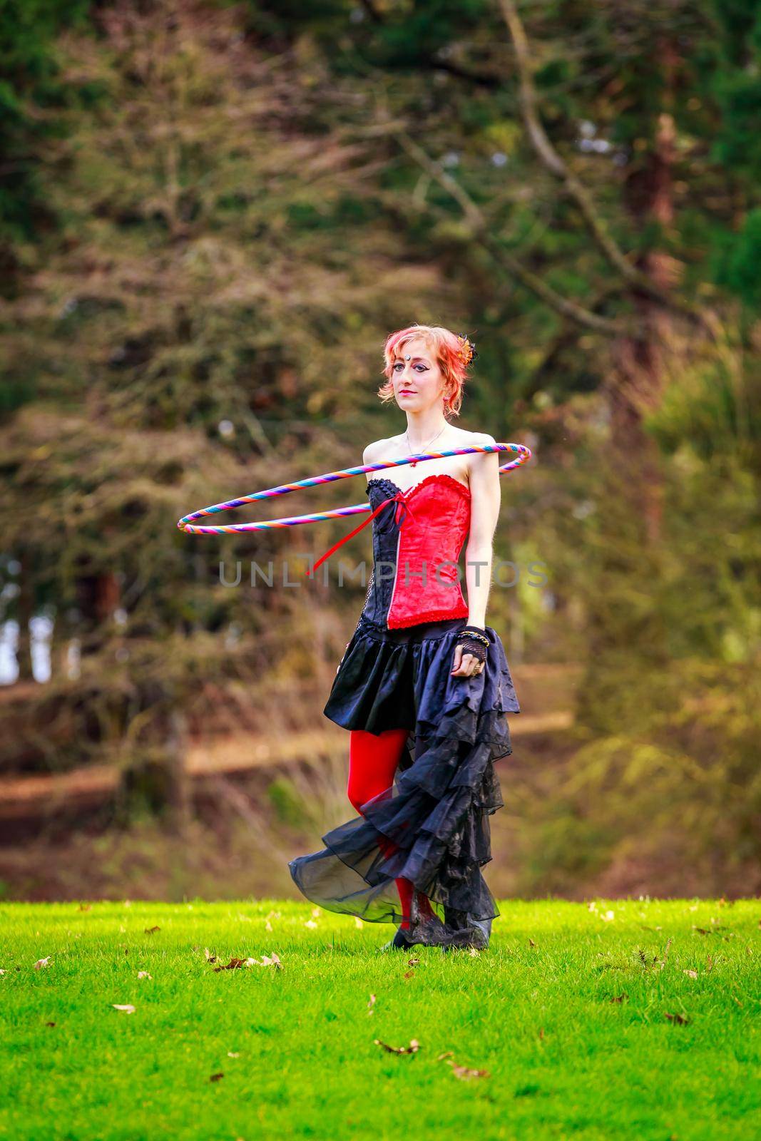 Hula Hoop in the Park by gepeng