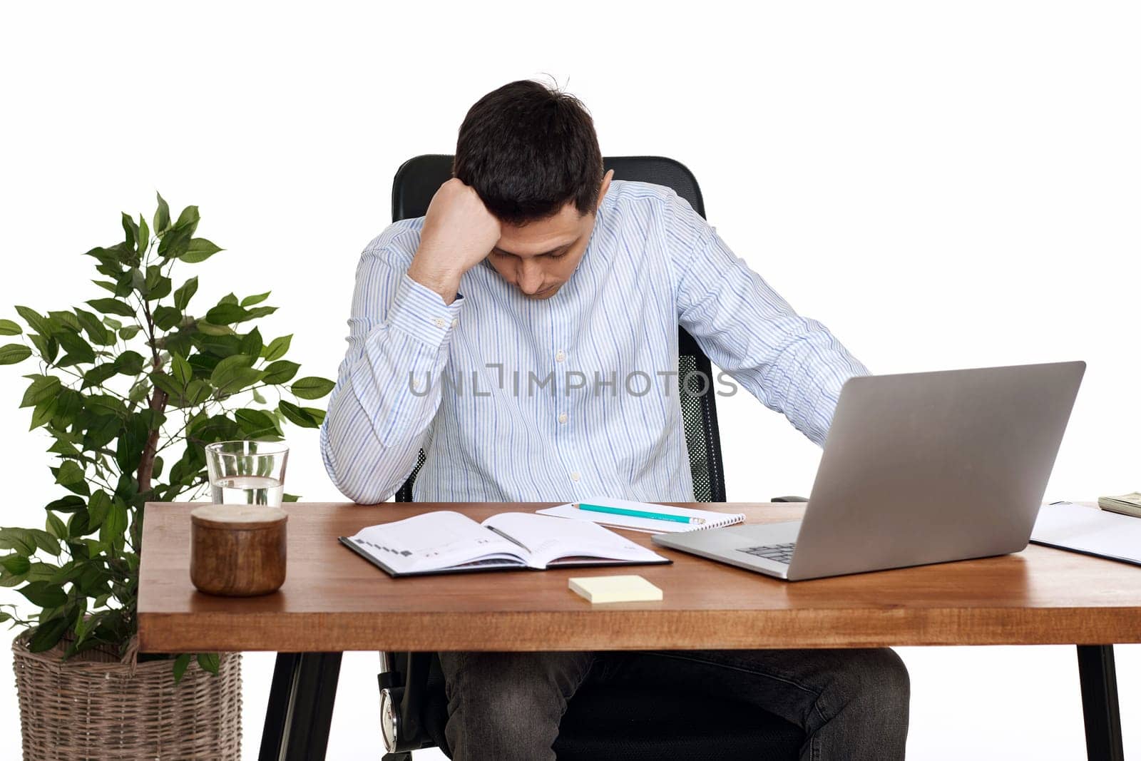 angry unhappy businessman reading bad news in email at laptop pc computer