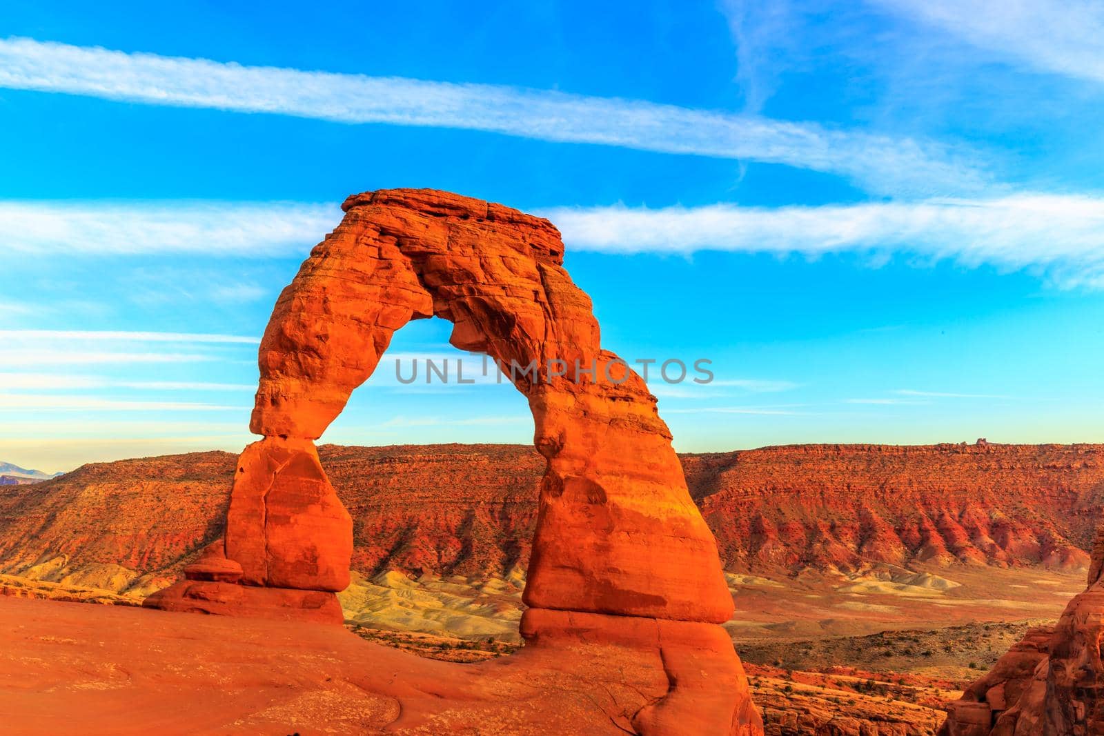 Sunset at delicate arch in Arches National Park, Utah.