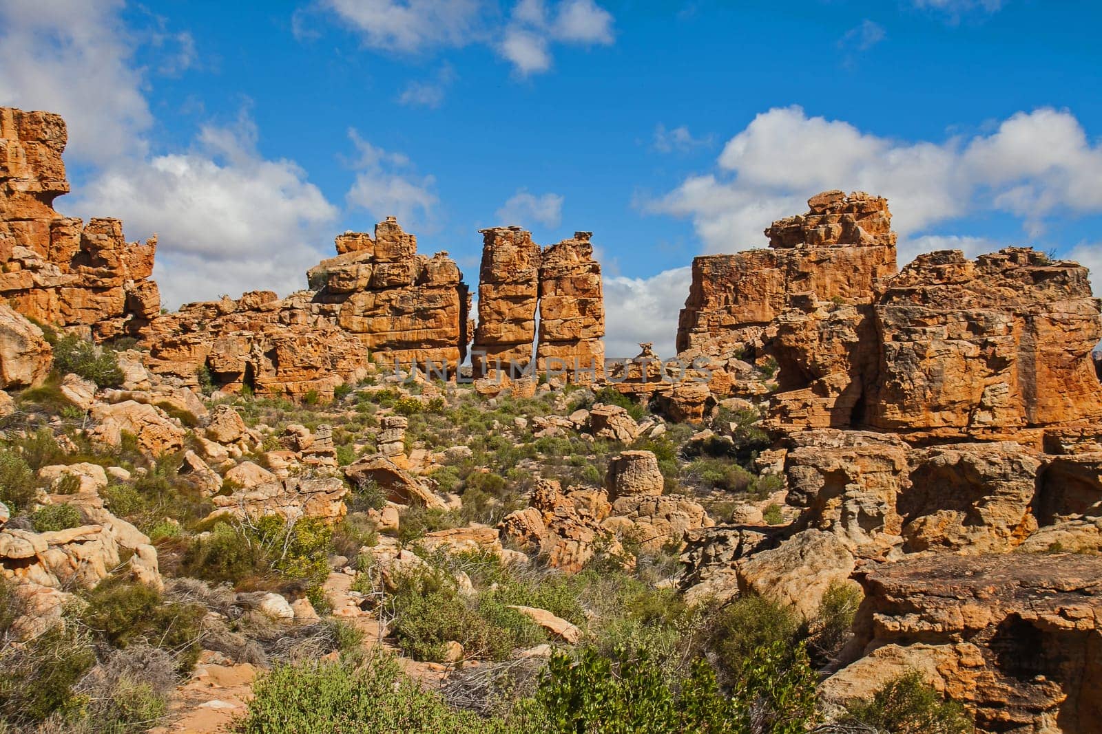 Cederberg Rock Formations 12830 by kobus_peche