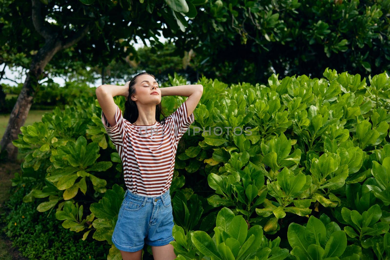 woman t-shirt walk black beautiful portrait face beauty wellness young nature joy lifestyle summer fun sun park exercise hipster freedom smiling