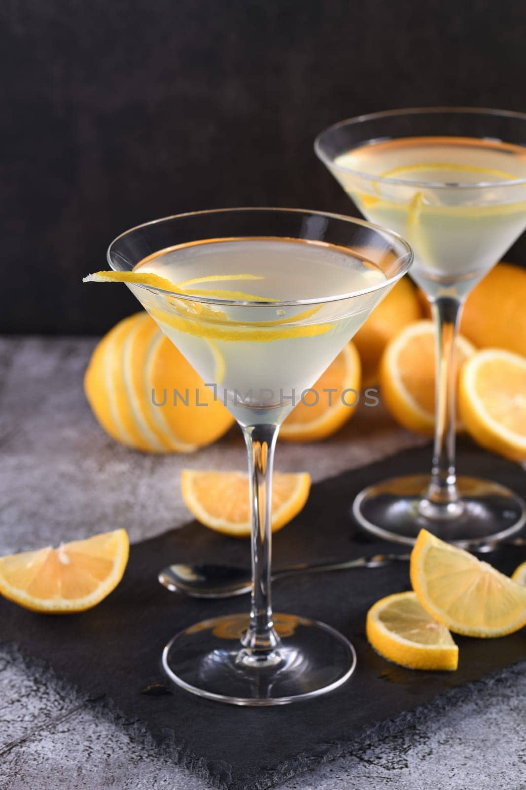 Lemon drop martini with zest by Apolonia