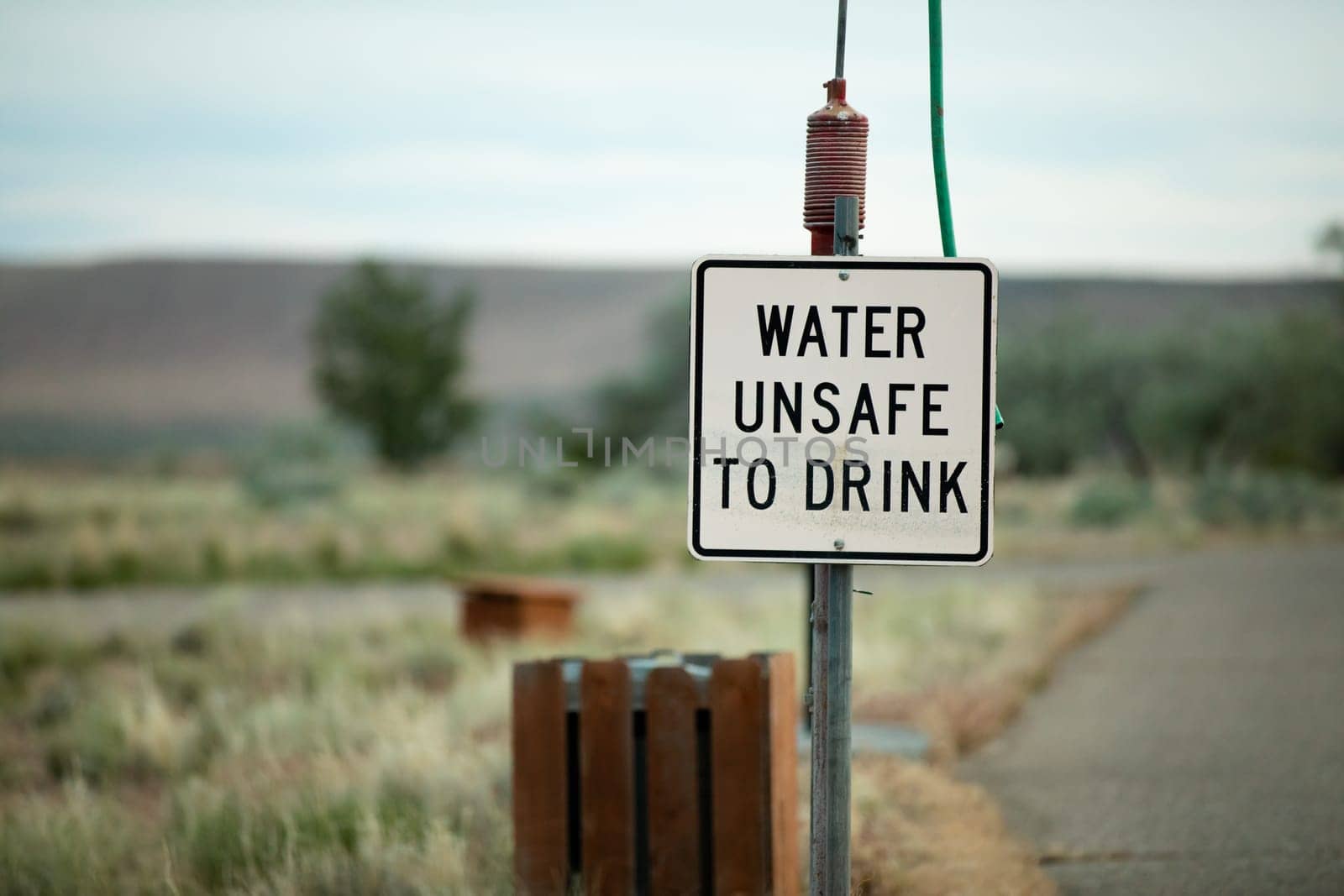 sign stating that it's unsafe to drink the water