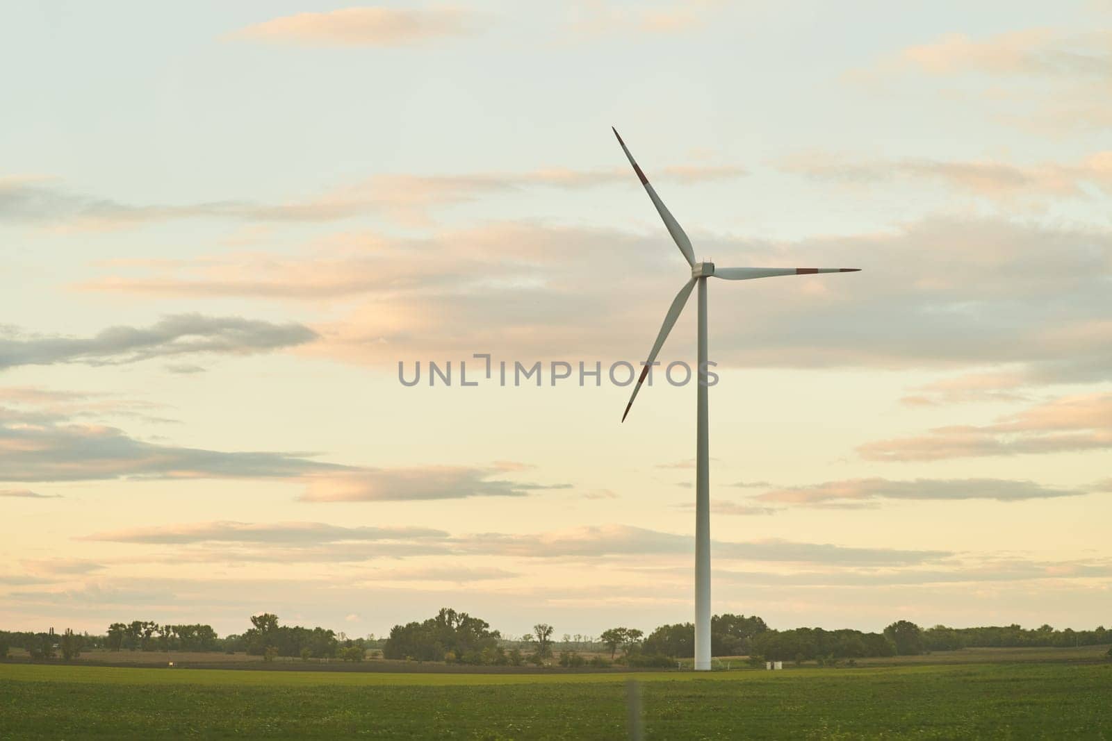 Wind turbines for electric power production in Hungary by driver-s