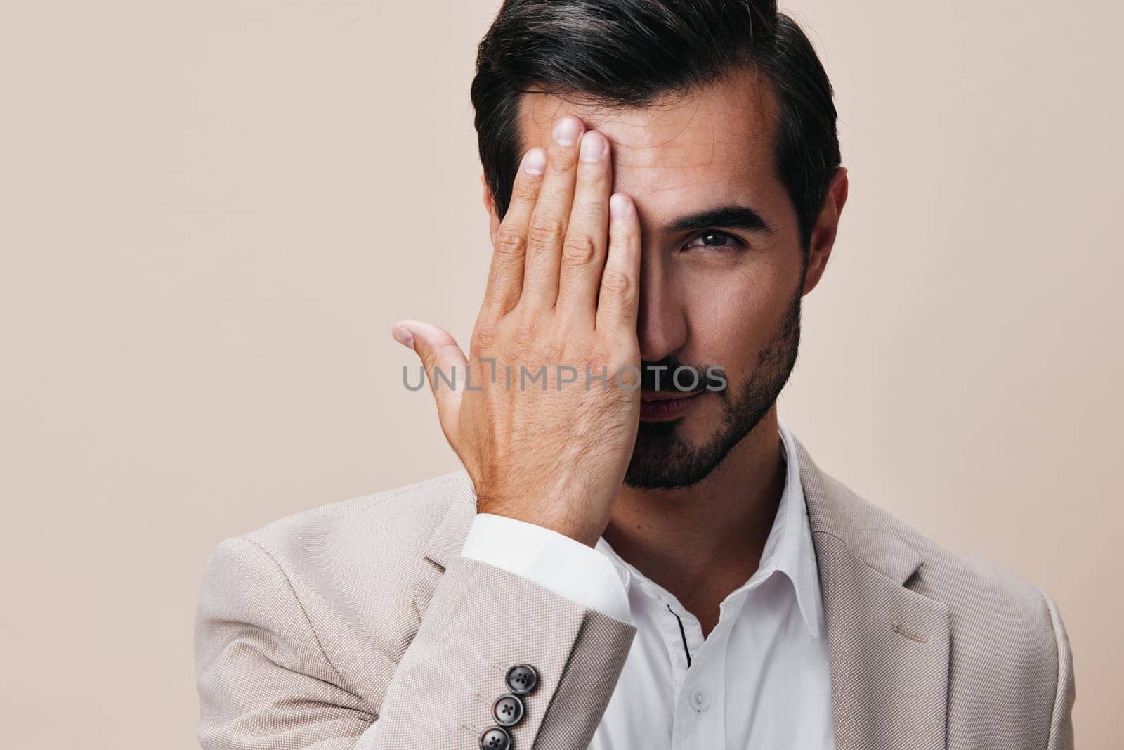 crossed man person white beige entrepreneur isolated beard business portrait confident folded suit handsome male executive happy businessman copyspace smiling professional