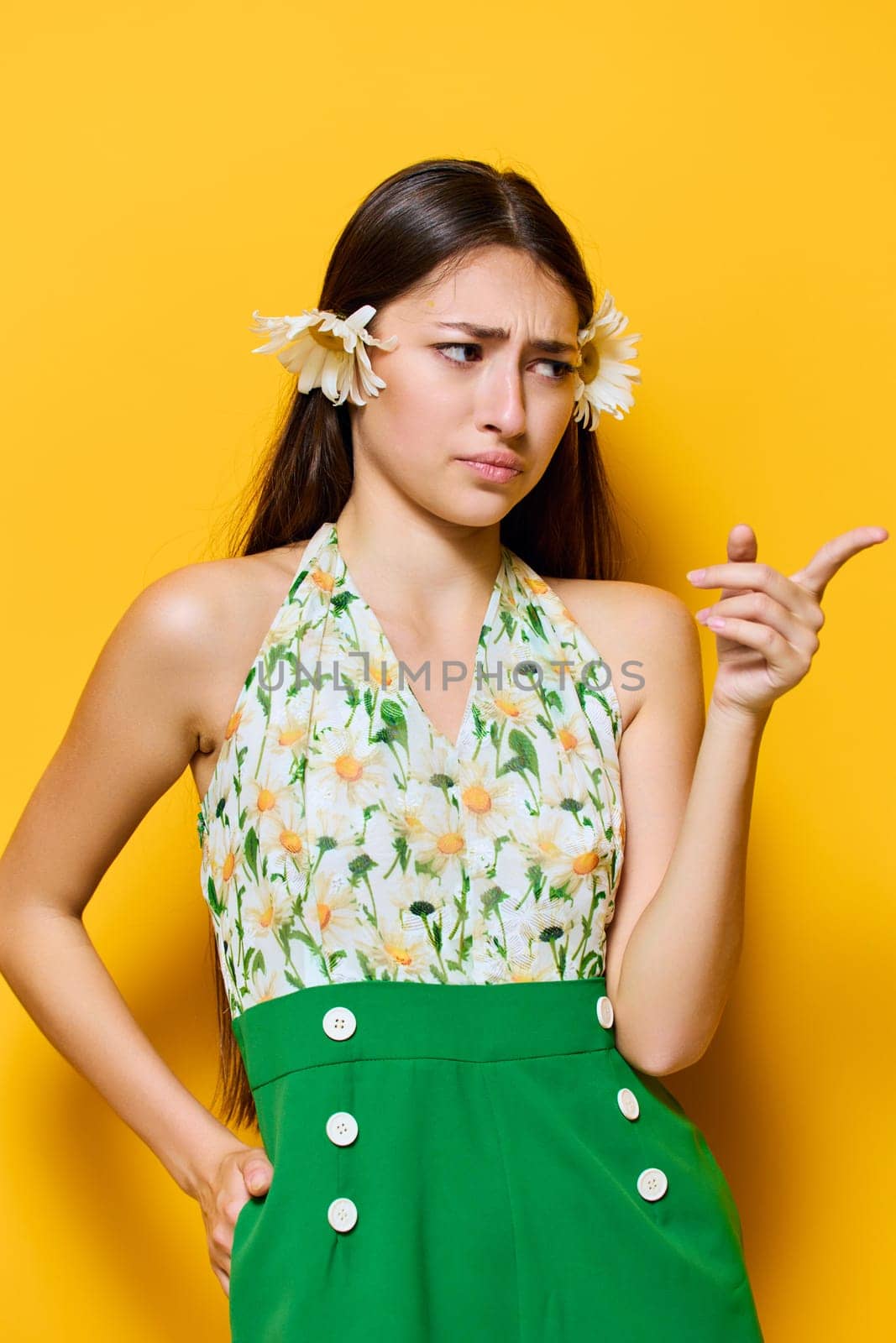 brunet woman style flower background fashion stylish trend yellow happy young charming camomile attractive beautiful happiness portrait pretty person lady cute
