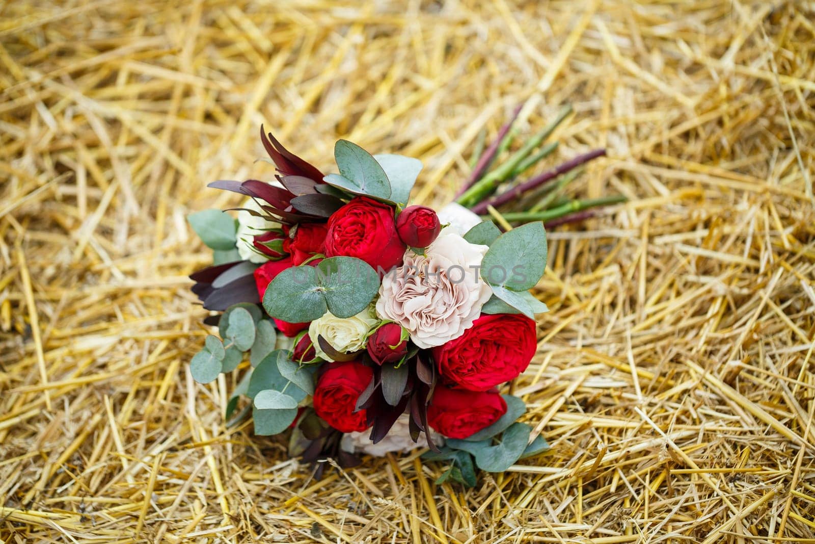 beautiful wedding bouquet for the bride by Dmitrytph