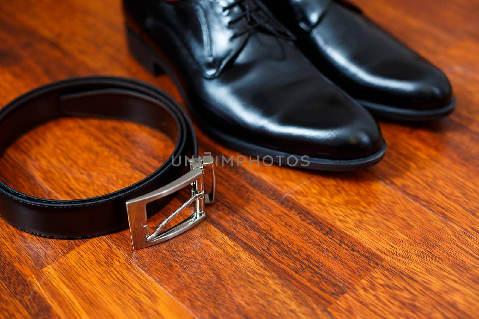 men's wedding accessories on the wedding day