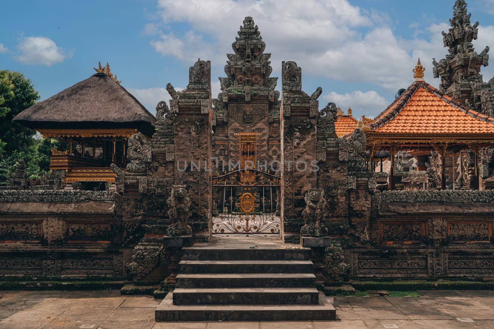 Entrance steps in balinese traditional temple by Popov