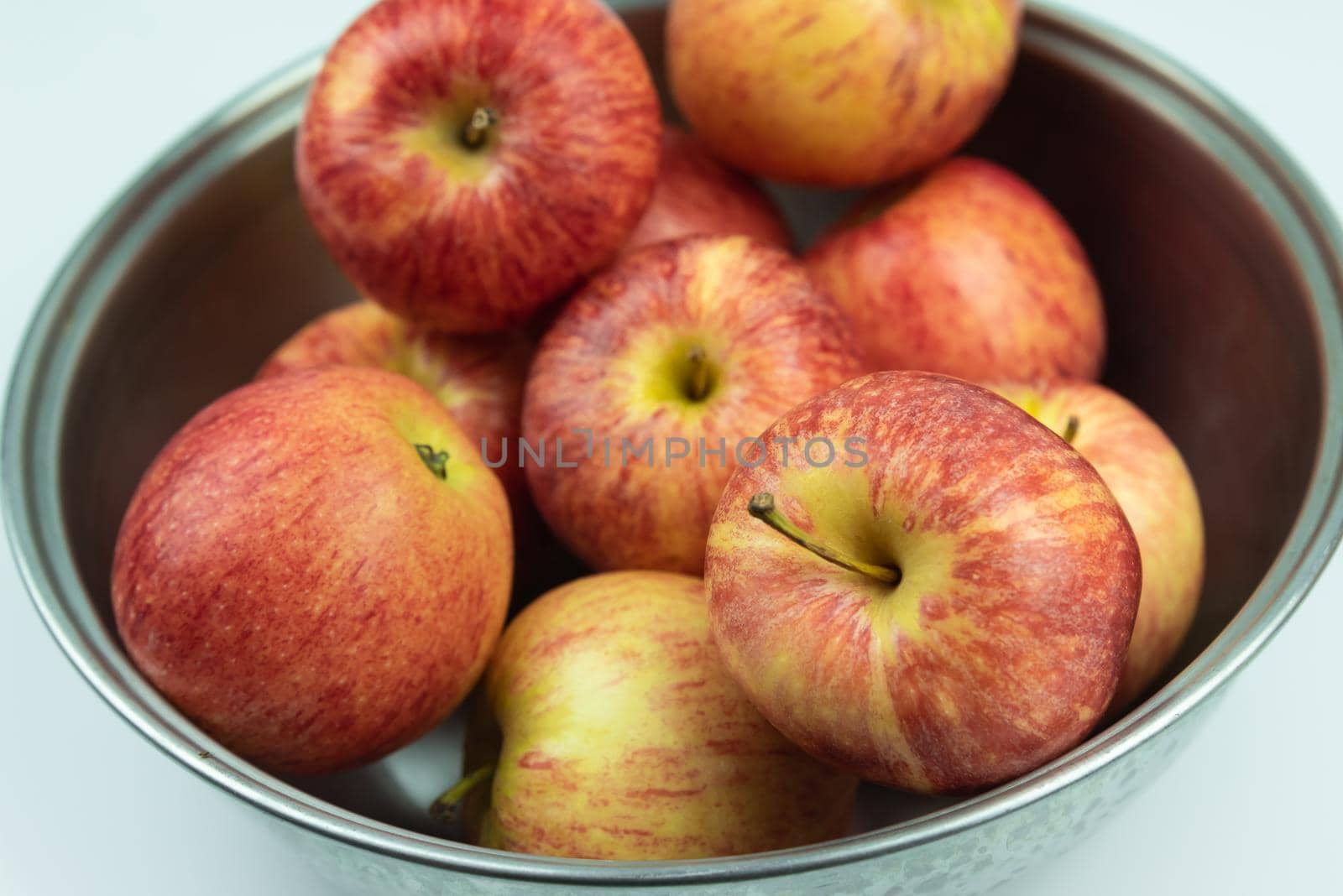 apple isolated on white background