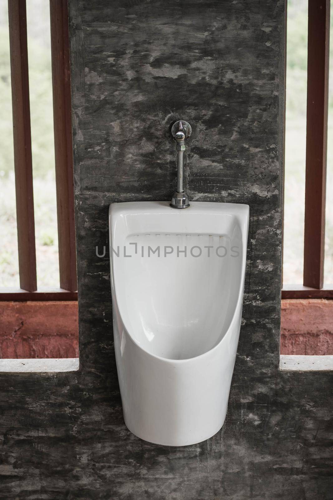 outdoor urinals men public toilet