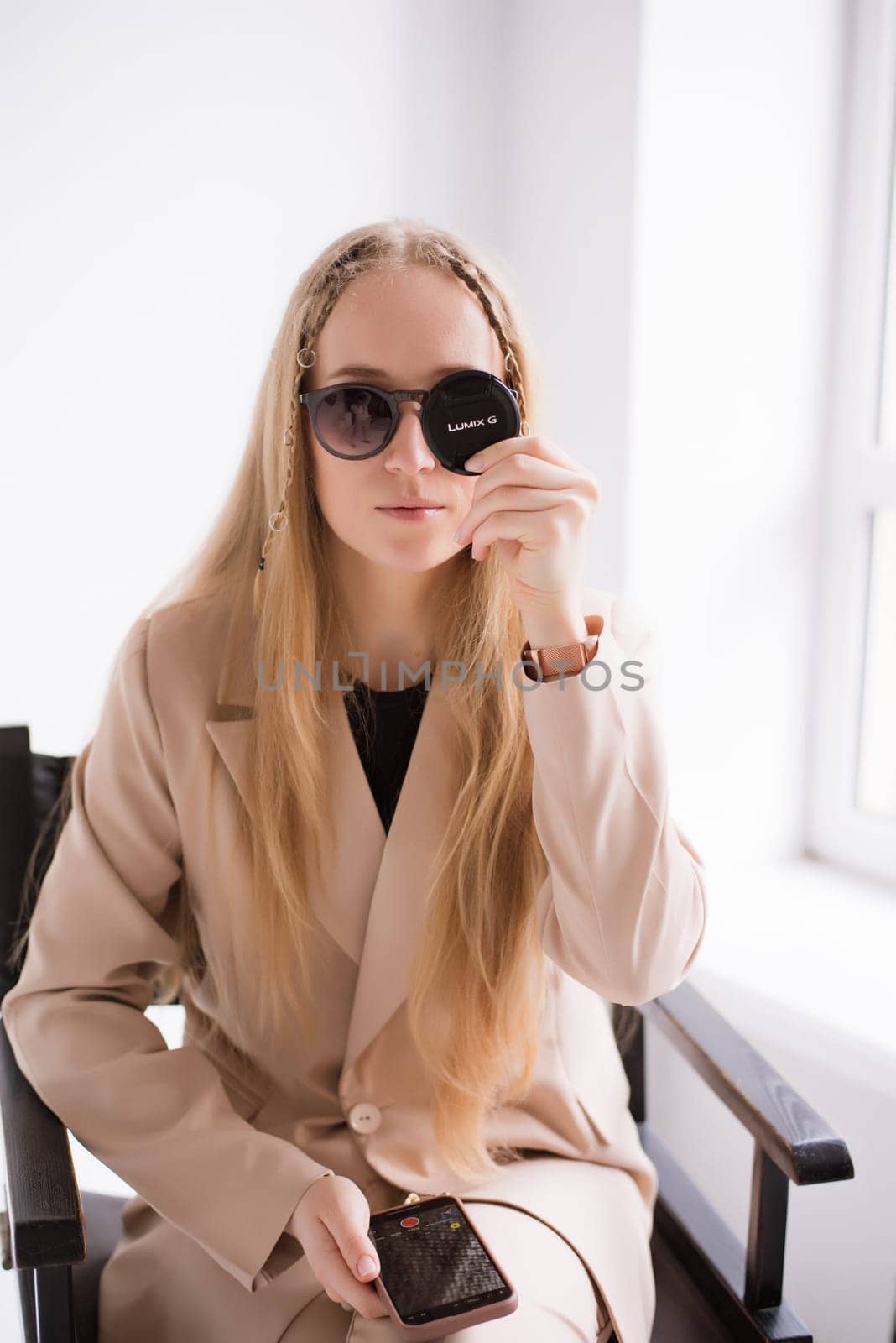 A woman photograph in the white studio by OksanaFedorchuk