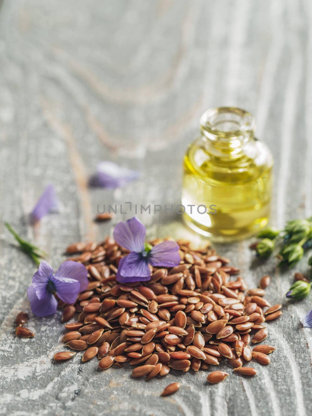Flax seeds and flaxseed oil with copy space by fascinadora