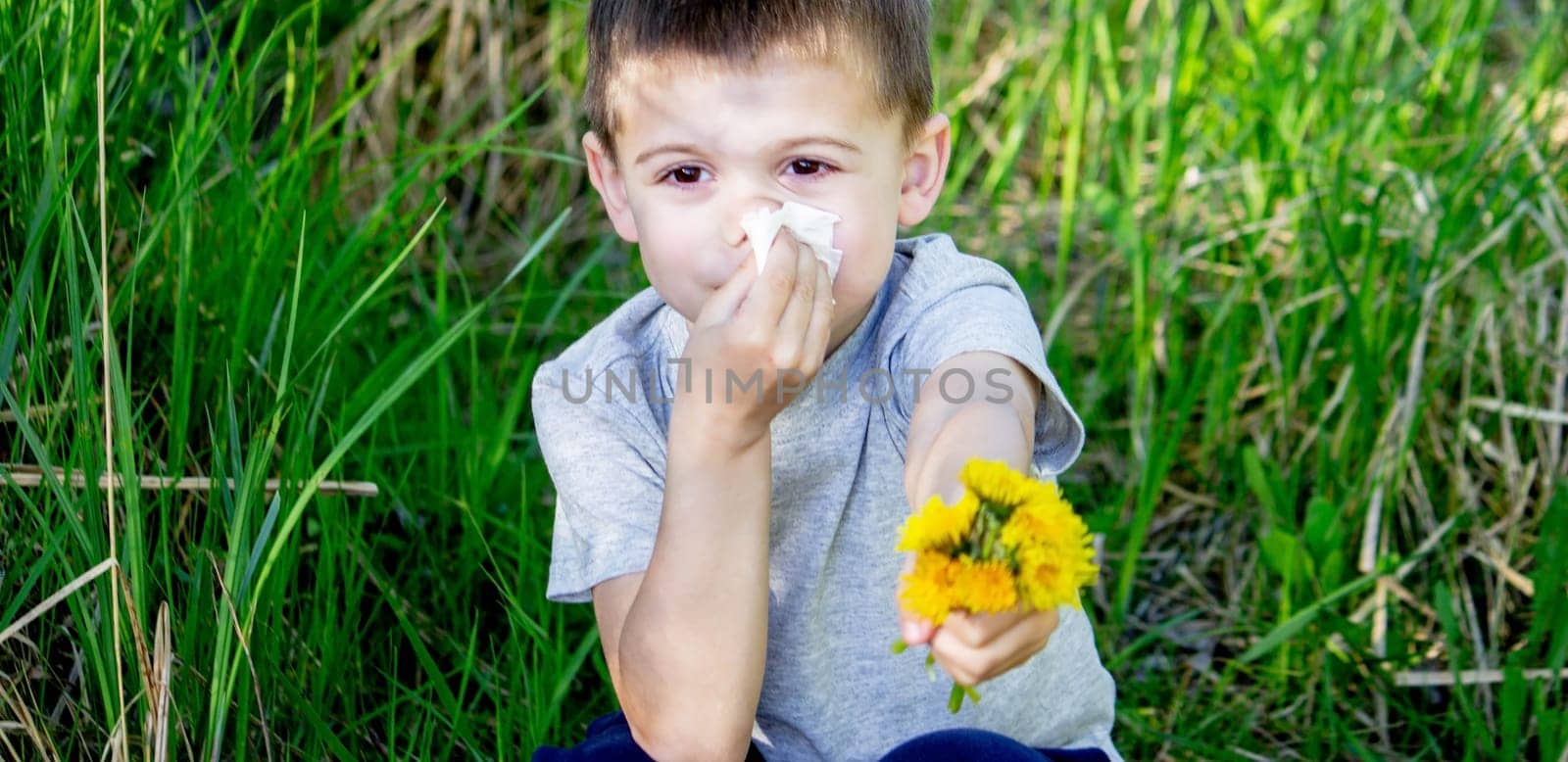 the child is allergic to spring flowers. Selective focus