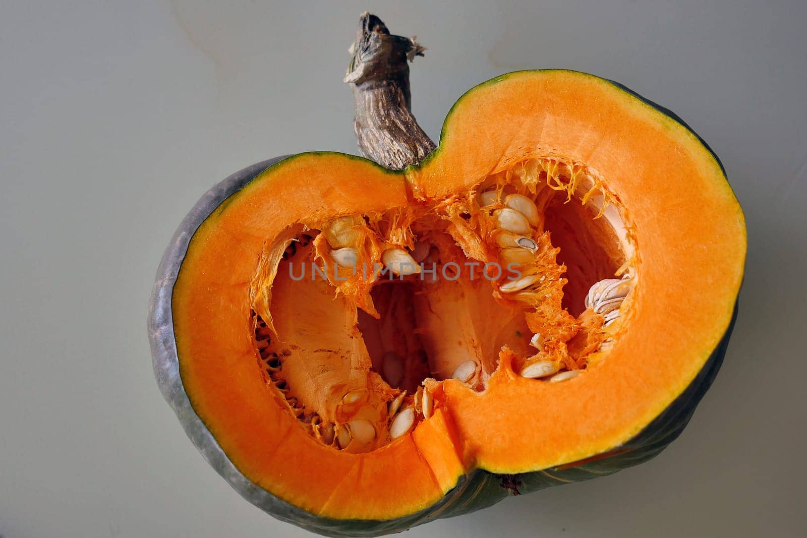 The benefits of fresh orange-colored pumpkin, human health and the benefits of pumpkin,
