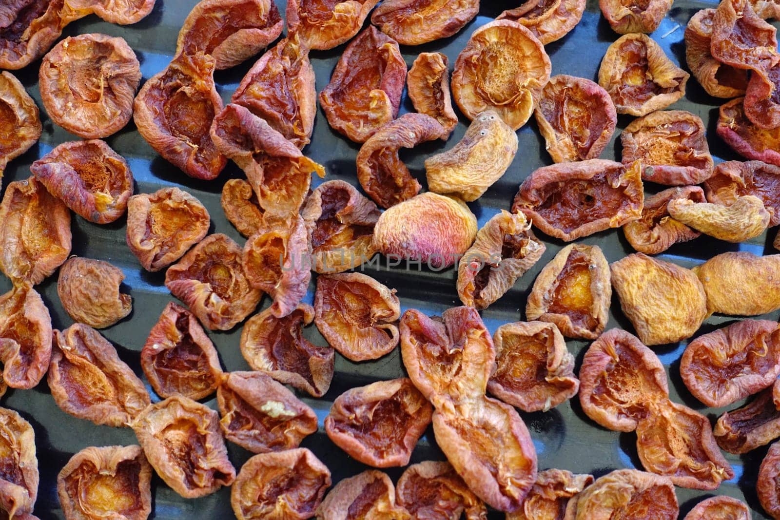 dried fruit in the sun, drying process for storing fruits for a long time, apricot drying process, by nhatipoglu