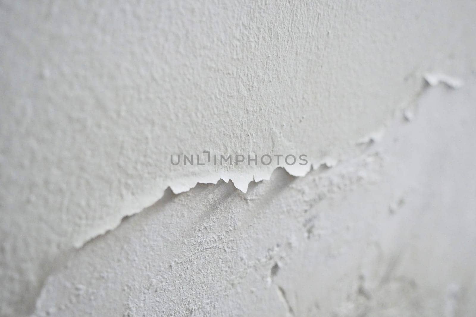 Paint swelling on the wall due to moisture, damp wall samples, damp wall and damage to the paint, by nhatipoglu