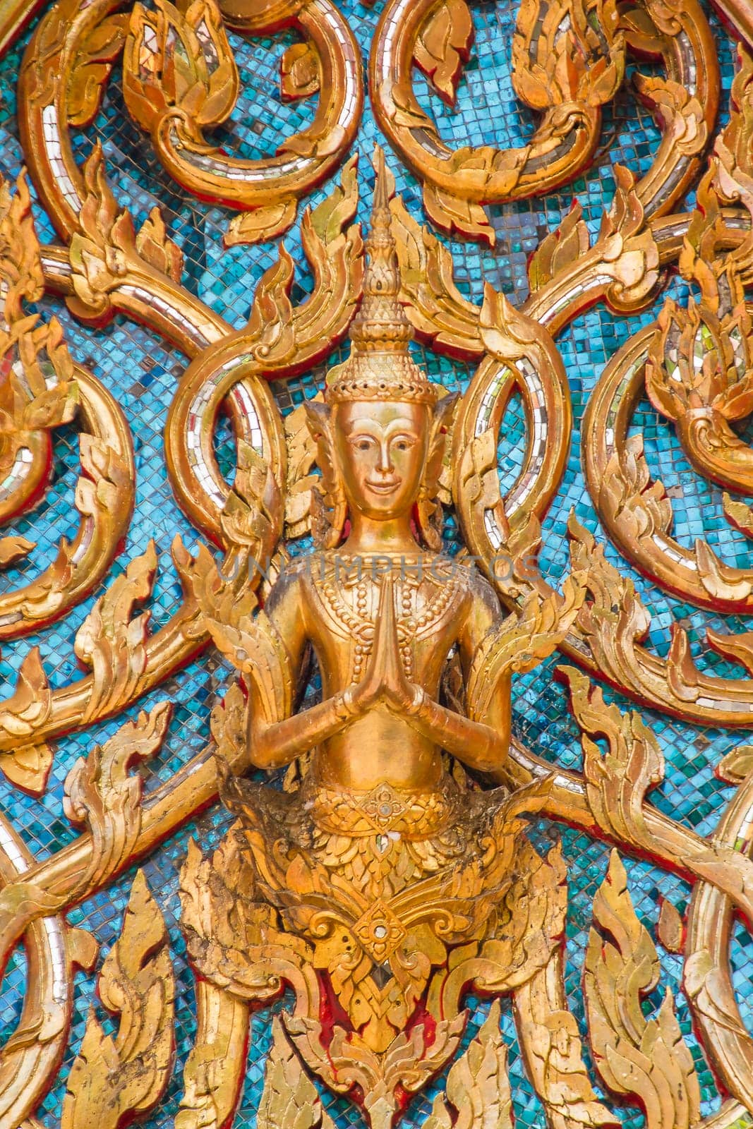 A pattern that is unique to Thailand on a temple wall.