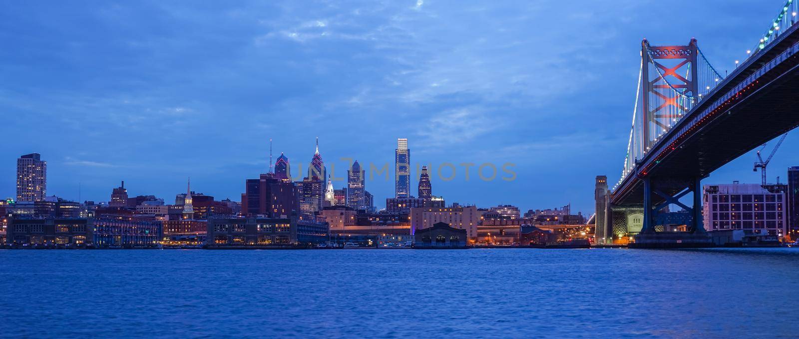Philadelphia skyline  by f11photo