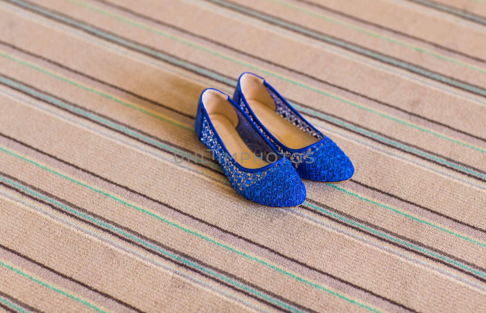 Elegant blue flat shoes for women by Satura86