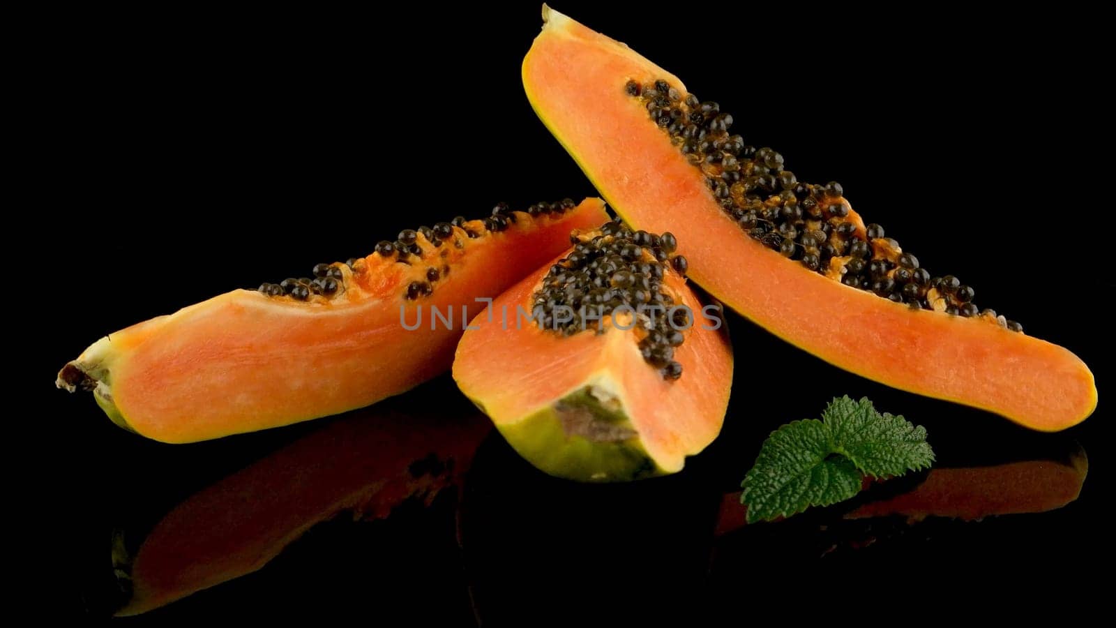 Slices of sweet papaya by homydesign