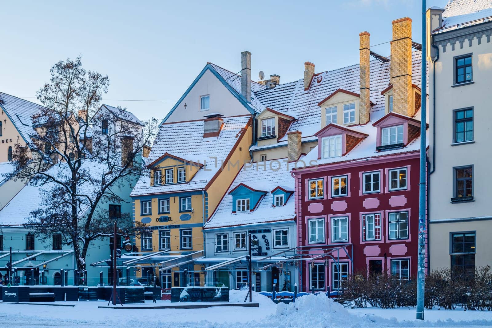 beautiful colorful houses in Old Riga 1