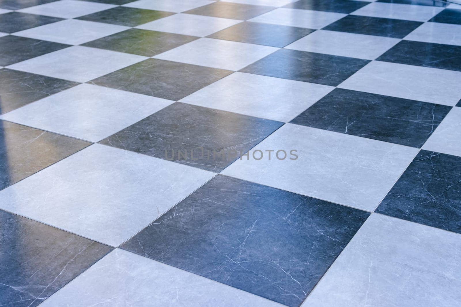 interior tile design idea using white and black tile.Renovation concep by PopOff