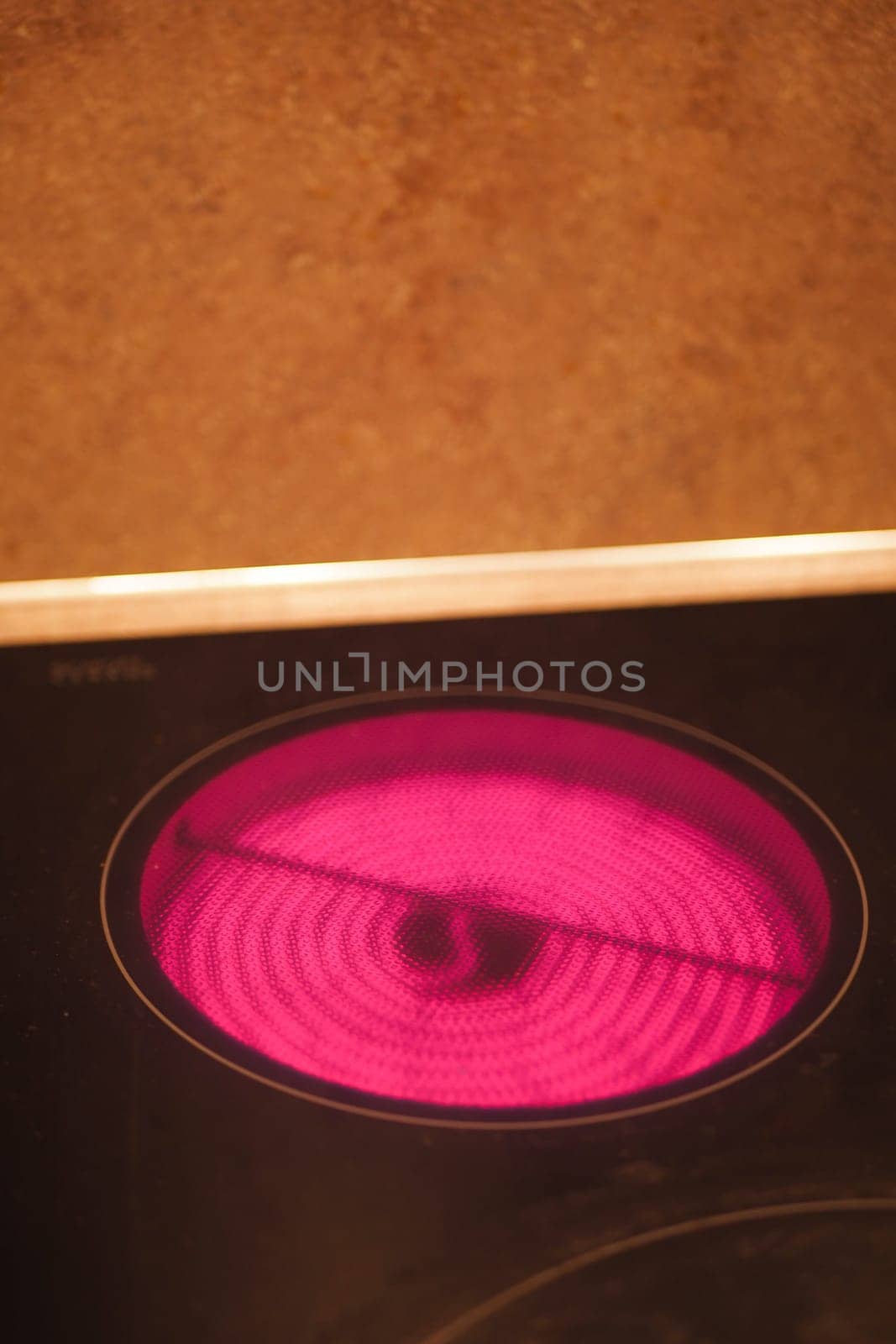 close up of ceramic black induction stove by towfiq007