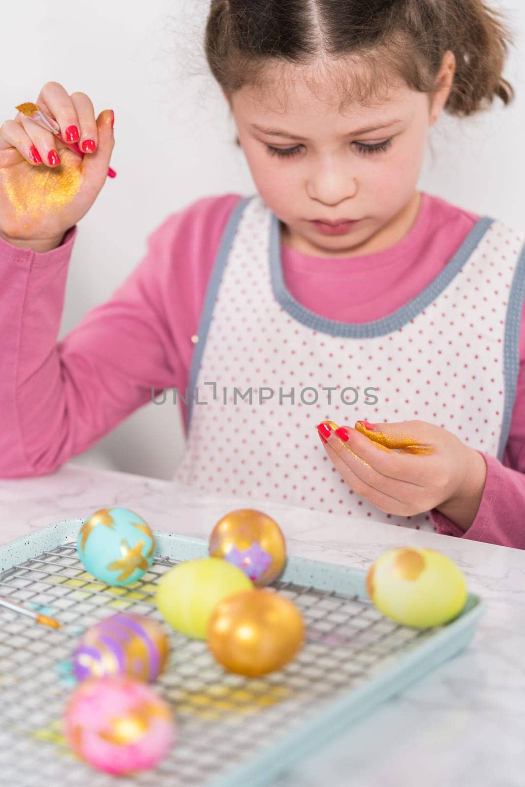 Easter egg coloring by arinahabich