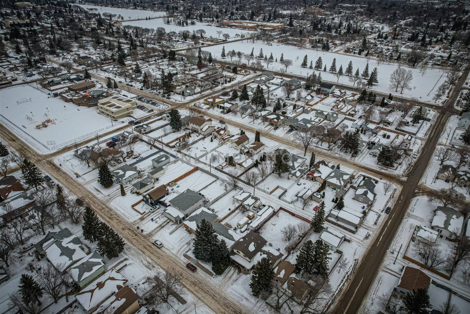Mount Royal is a neighbourhood on the westside of Saskatoon, Saskatchewan in the Confederation SDA. Having a population of 4.259 residents, the neighbourhood consists of 3 elementary schools and 2 sister secondary schools