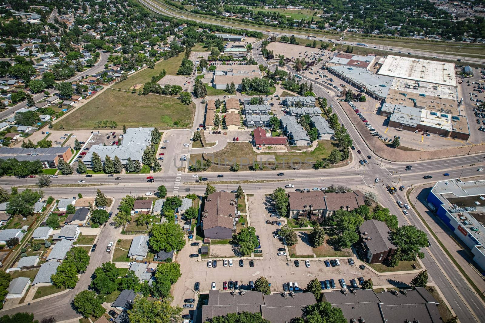 Massey Place, Saskatoon is a 1960s neighborhood with a community spirit, centered around Archibald McDonald Park. It offers various recreational amenities and easy access to commercial districts.