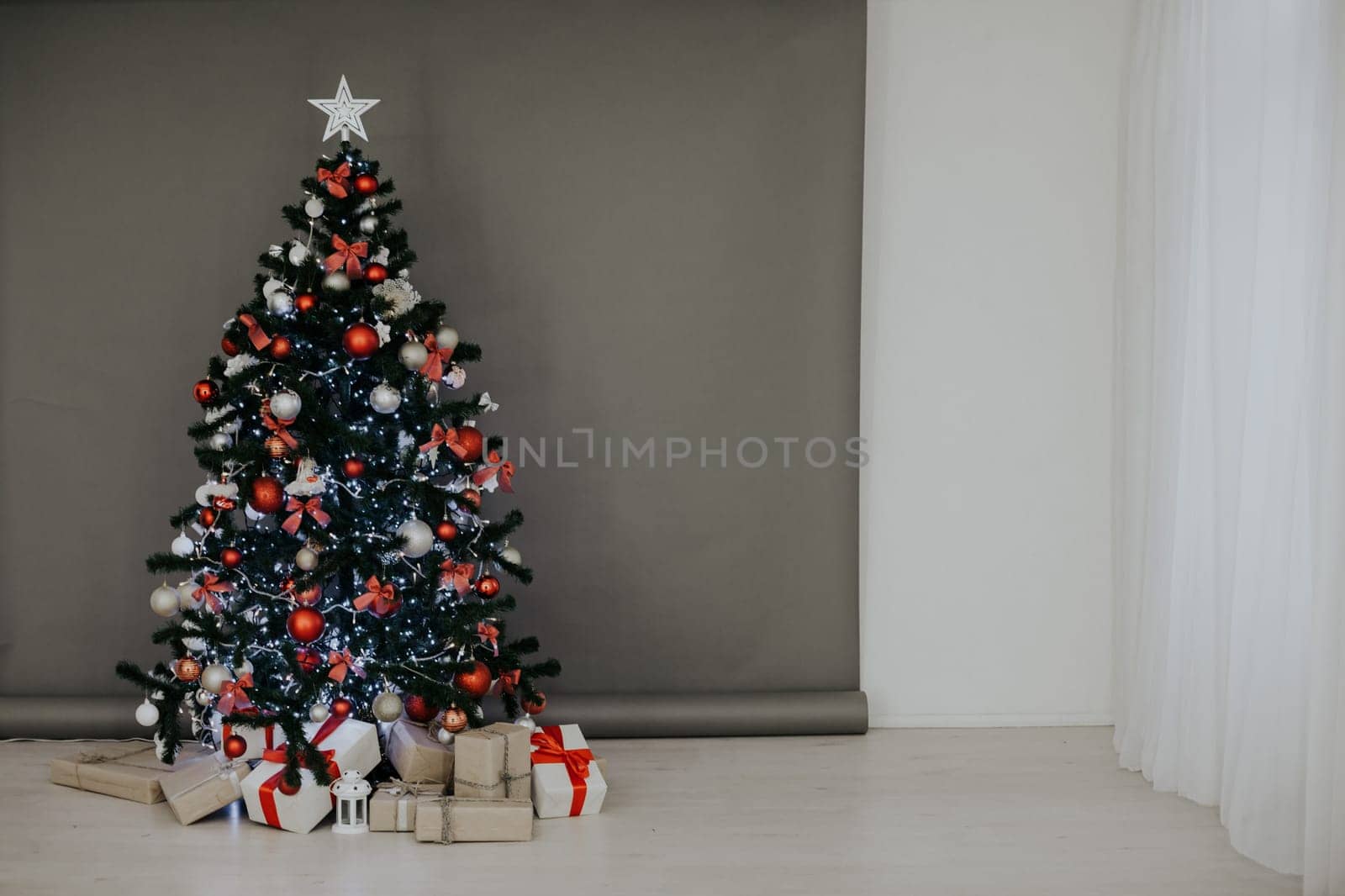 Christmas decorations Christmas tree Gifts Christmas 2018 2019