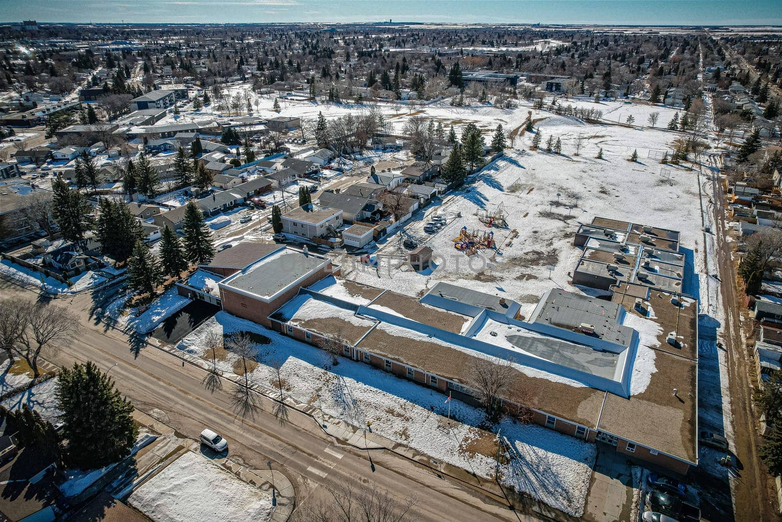 Massey Place, Saskatoon is a 1960s neighborhood with a community spirit, centered around Archibald McDonald Park. It offers various recreational amenities and easy access to commercial districts.