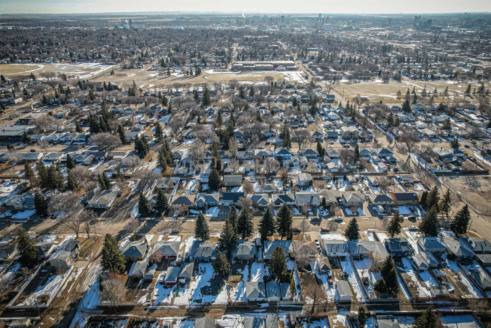 Mount Royal is a neighbourhood on the westside of Saskatoon, Saskatchewan in the Confederation SDA. Having a population of 4.259 residents, the neighbourhood consists of 3 elementary schools and 2 sister secondary schools