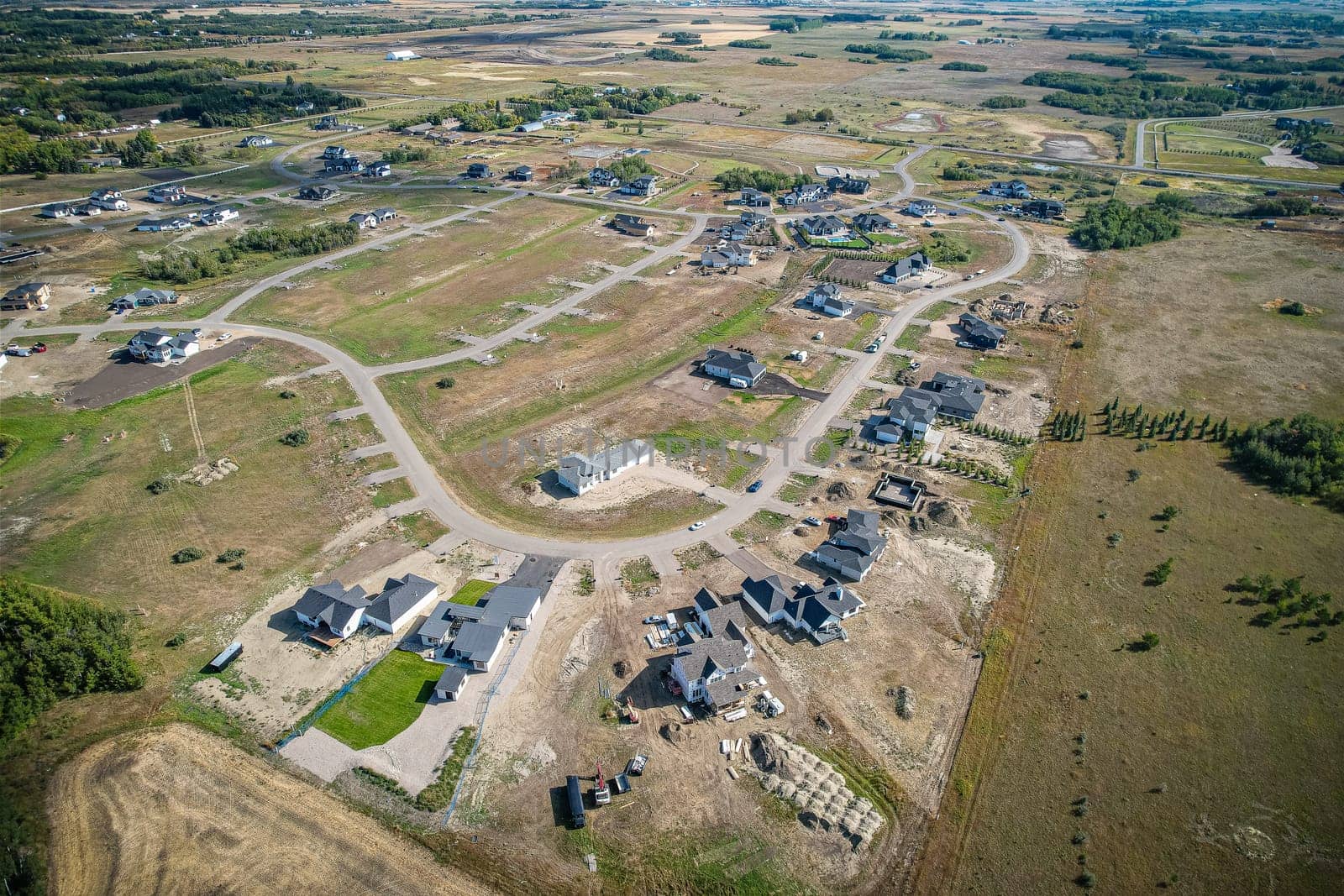 Edgemont Park Estates is located in the RM of Corman Park, 3 kilometres south of Saskatoon, near Saskatoon SPCA on Clarence Avenue South and is a family oriented acreage development offering a country lifestyle with urban convenience.