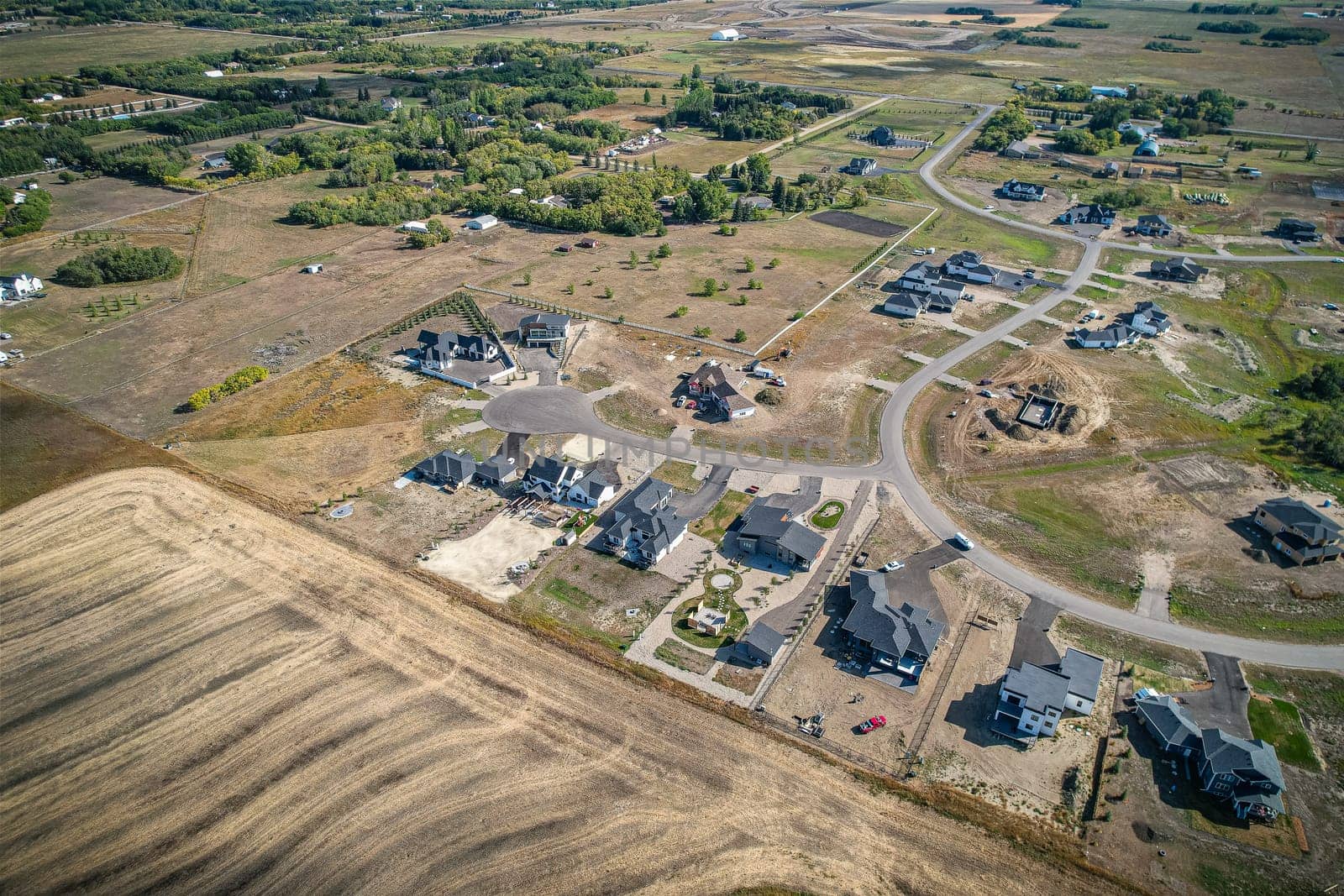 Edgemont Park Estates is located in the RM of Corman Park, 3 kilometres south of Saskatoon, near Saskatoon SPCA on Clarence Avenue South and is a family oriented acreage development offering a country lifestyle with urban convenience.