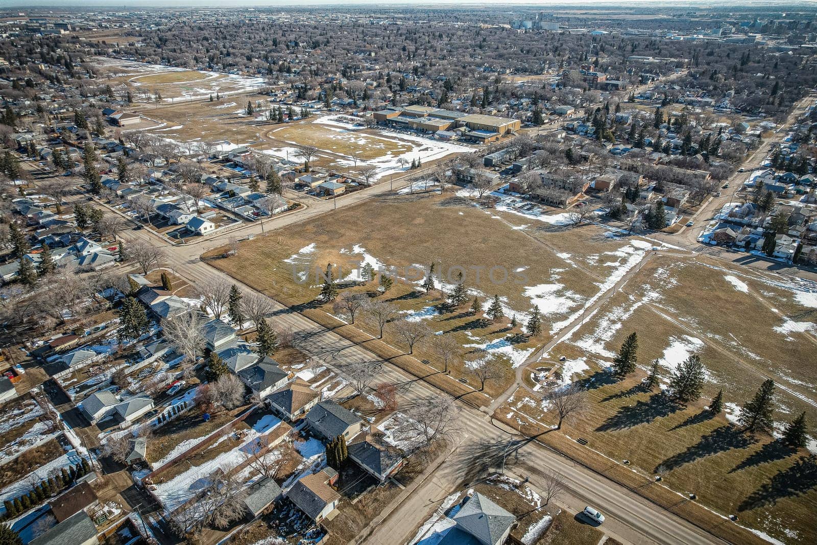 Mount Royal is a neighbourhood on the westside of Saskatoon, Saskatchewan in the Confederation SDA. Having a population of 4.259 residents, the neighbourhood consists of 3 elementary schools and 2 sister secondary schools