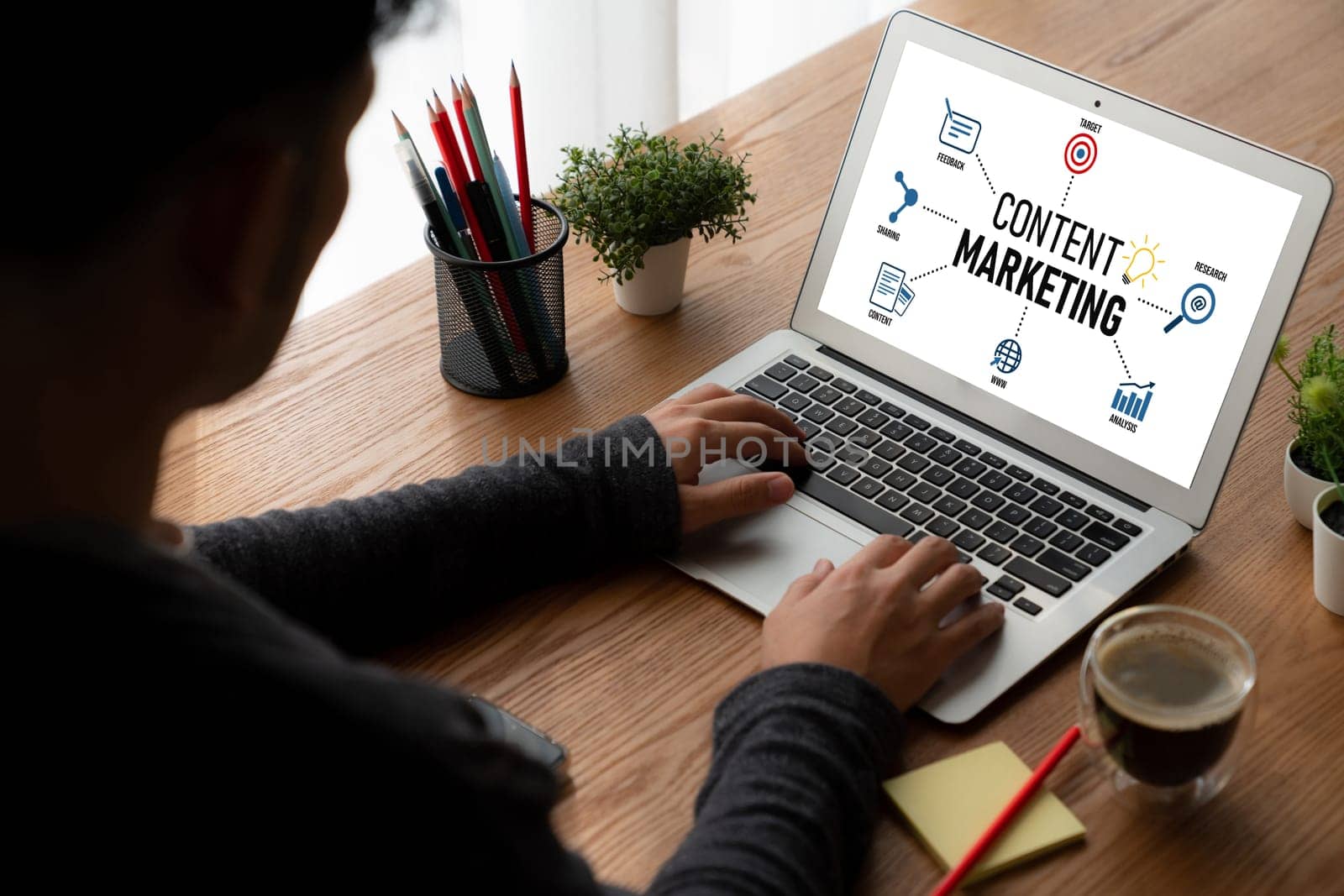 Content marketing for modish online business and e-commerce marketing strategy