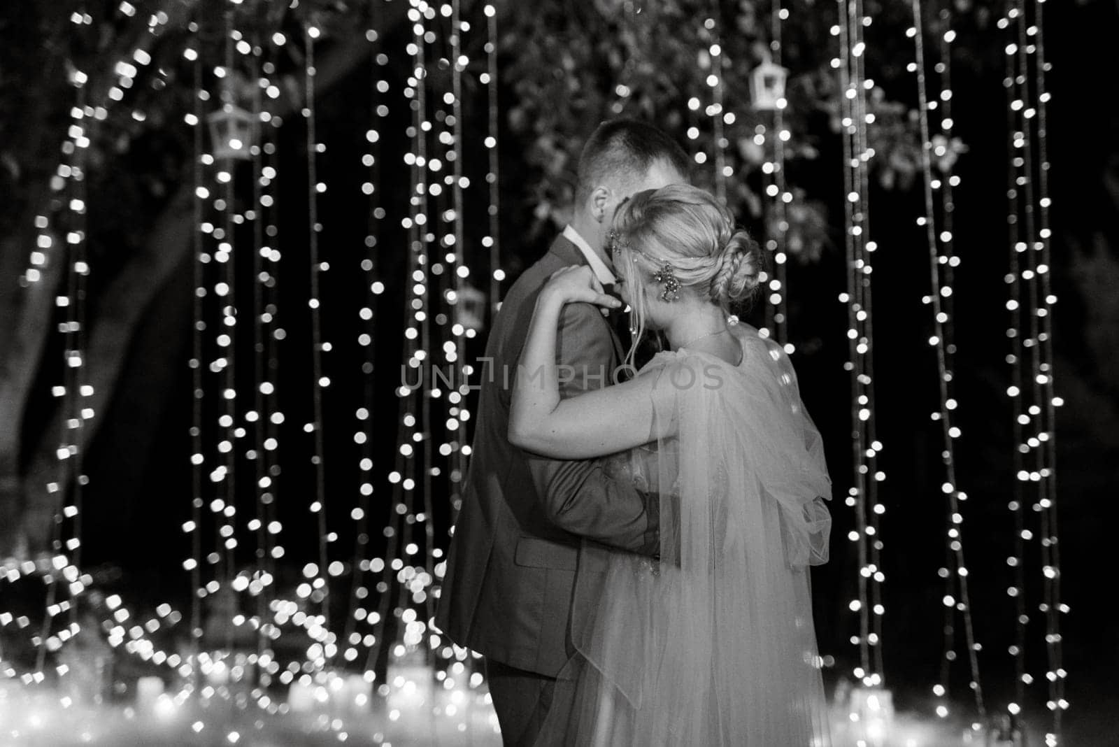 the first wedding dance of the bride and groom by Andreua