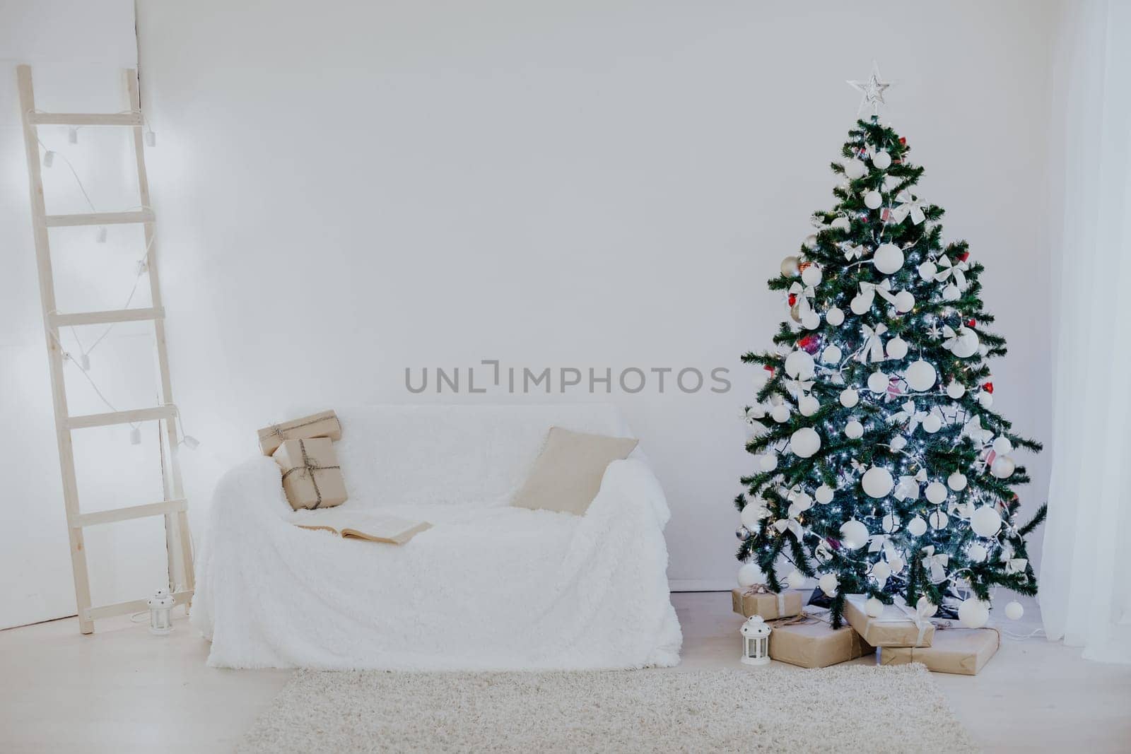 Christmas card Christmas tree with Christmas gifts 2018 1