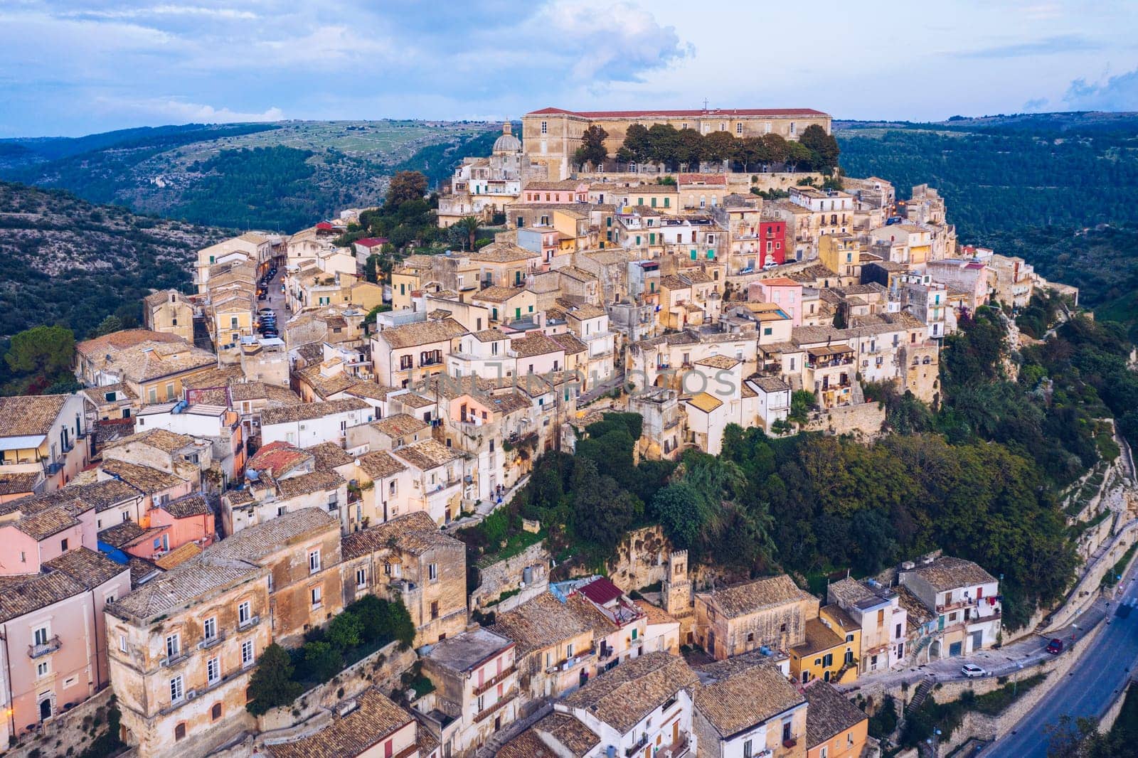 View of Ragusa (Ragusa Ibla), UNESCO heritage town on Italian island of Sicily. View from above of the city in Ragusa Ibla, Province of Ragusa, Val di Noto, Sicily, Italy. 