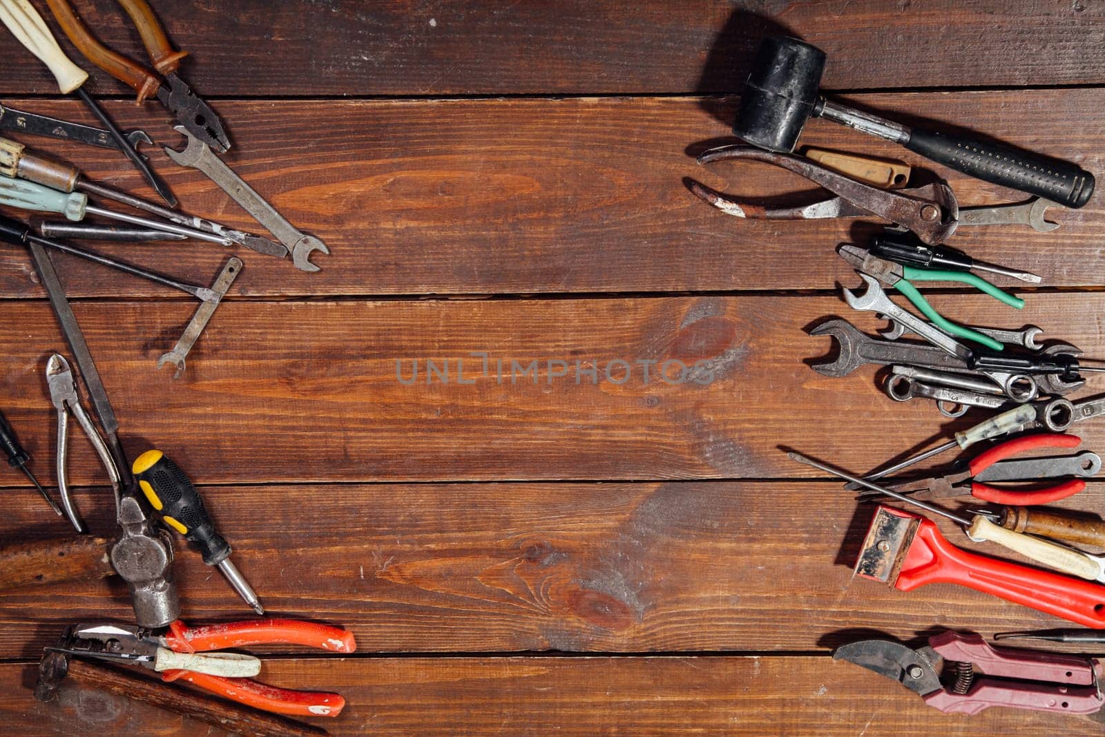 construction hammers screwdriver repair tool pliers