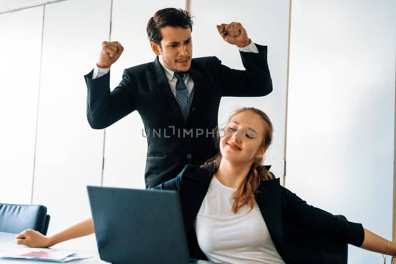 Businessman boss feels angry and mad at bad misbehaving businesswoman employee who ignores the work tasks at the workplace. Firing workers and human resources management problem concept. uds