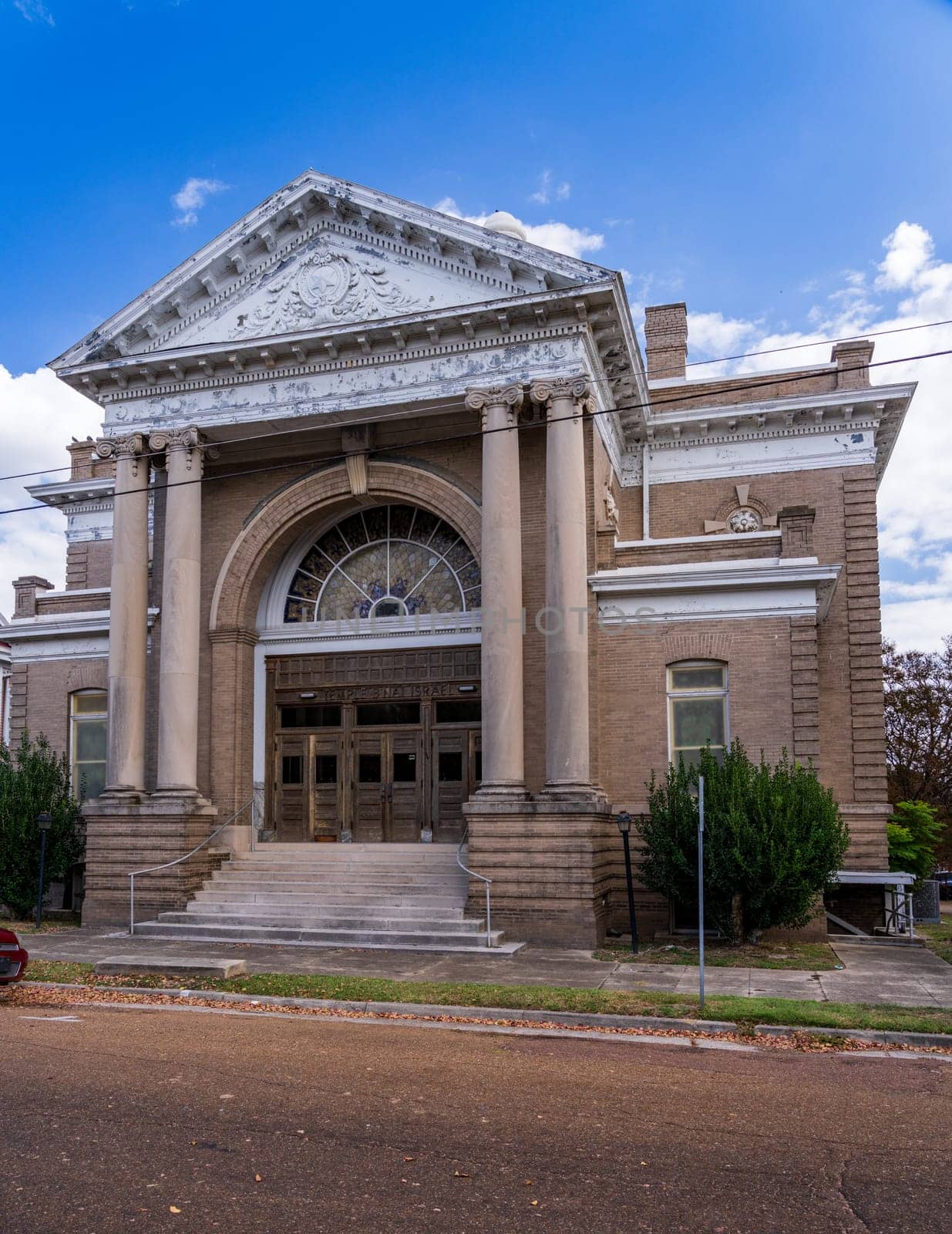 Exterior of Temple B Nai Israel synagogue in Mississippi city of Natchez