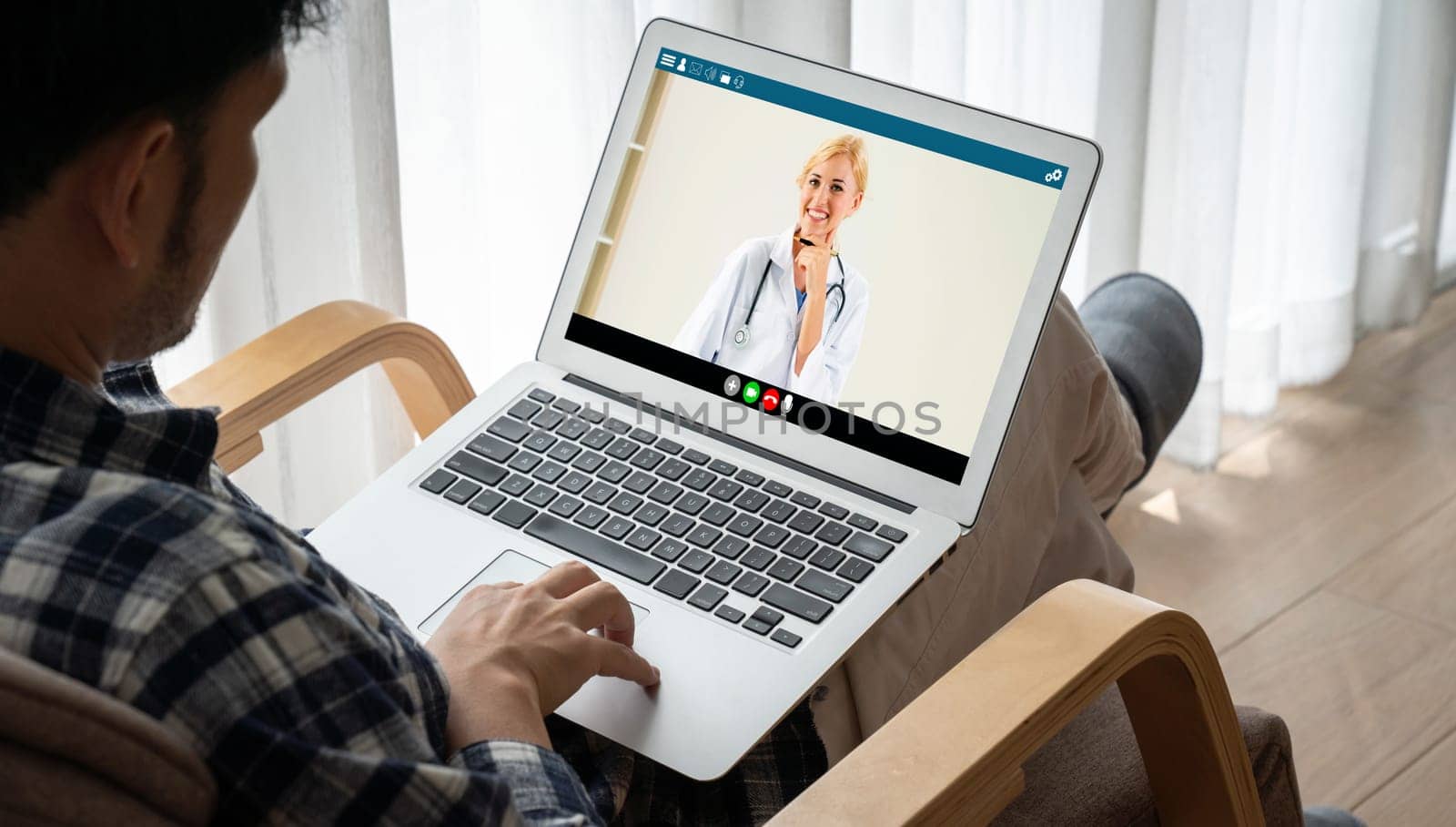 Doctor video call online by modish telemedicine software application by biancoblue