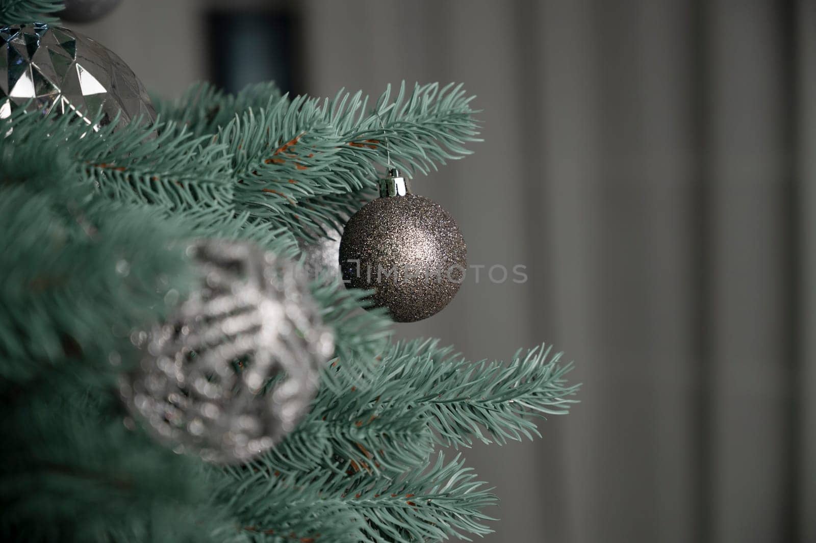 Christmas tree toy, minimalist decoration, year of the dragon, 2024