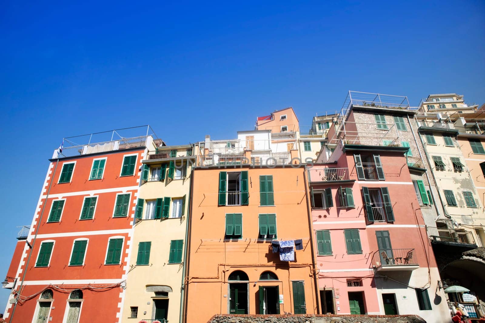 Photographic details of the town of Riomaggiore Liguria  by fotografiche.eu